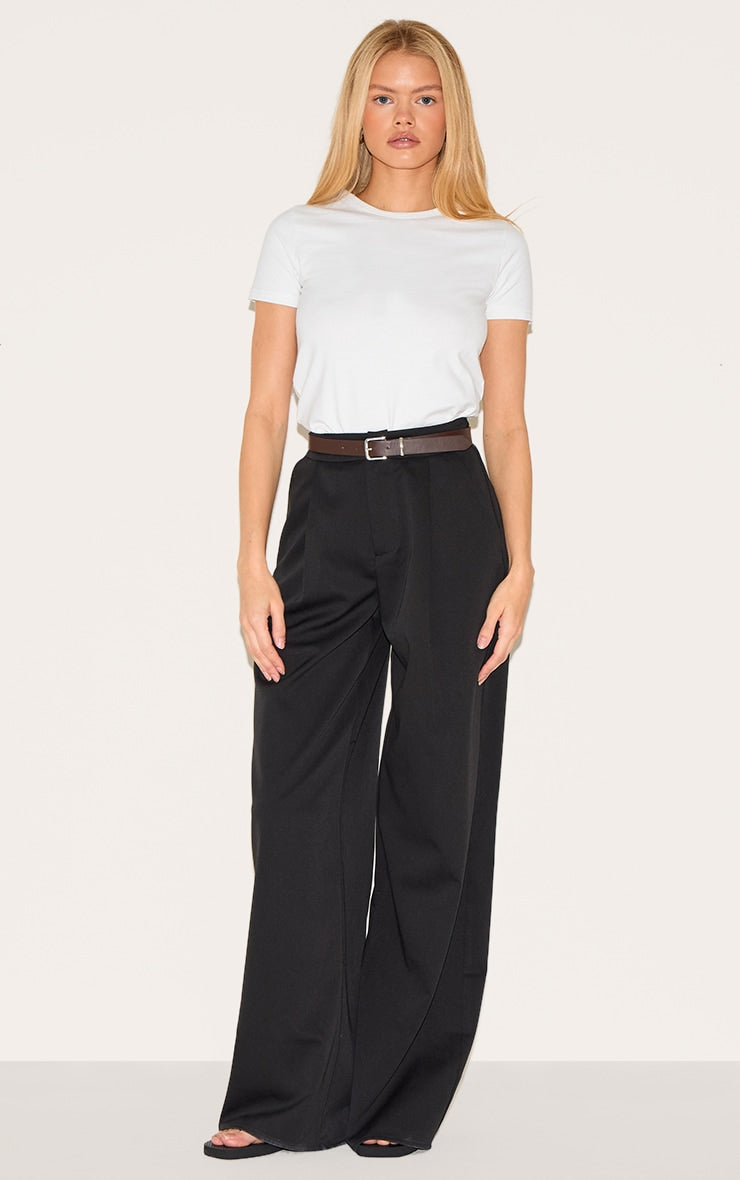 https://cdn-img.prettylittlething.com/4/4/b/d/44bdeb5278b71c6f8965e17e064f14676d5e3529_CNL6412_3_white_premium_cap_sleeve_cotton_t_shirt.jpg