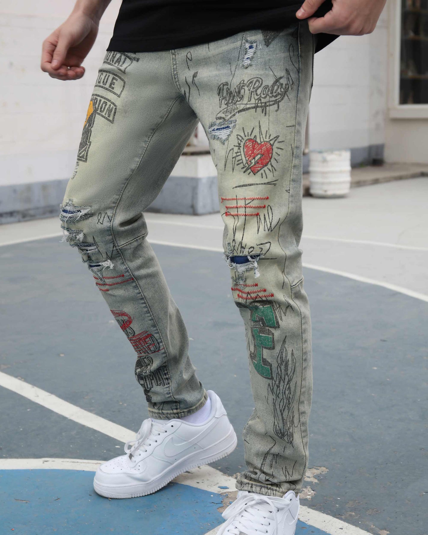 Detailing Graffiti Ripped Blue Washed Jeans - HCWP