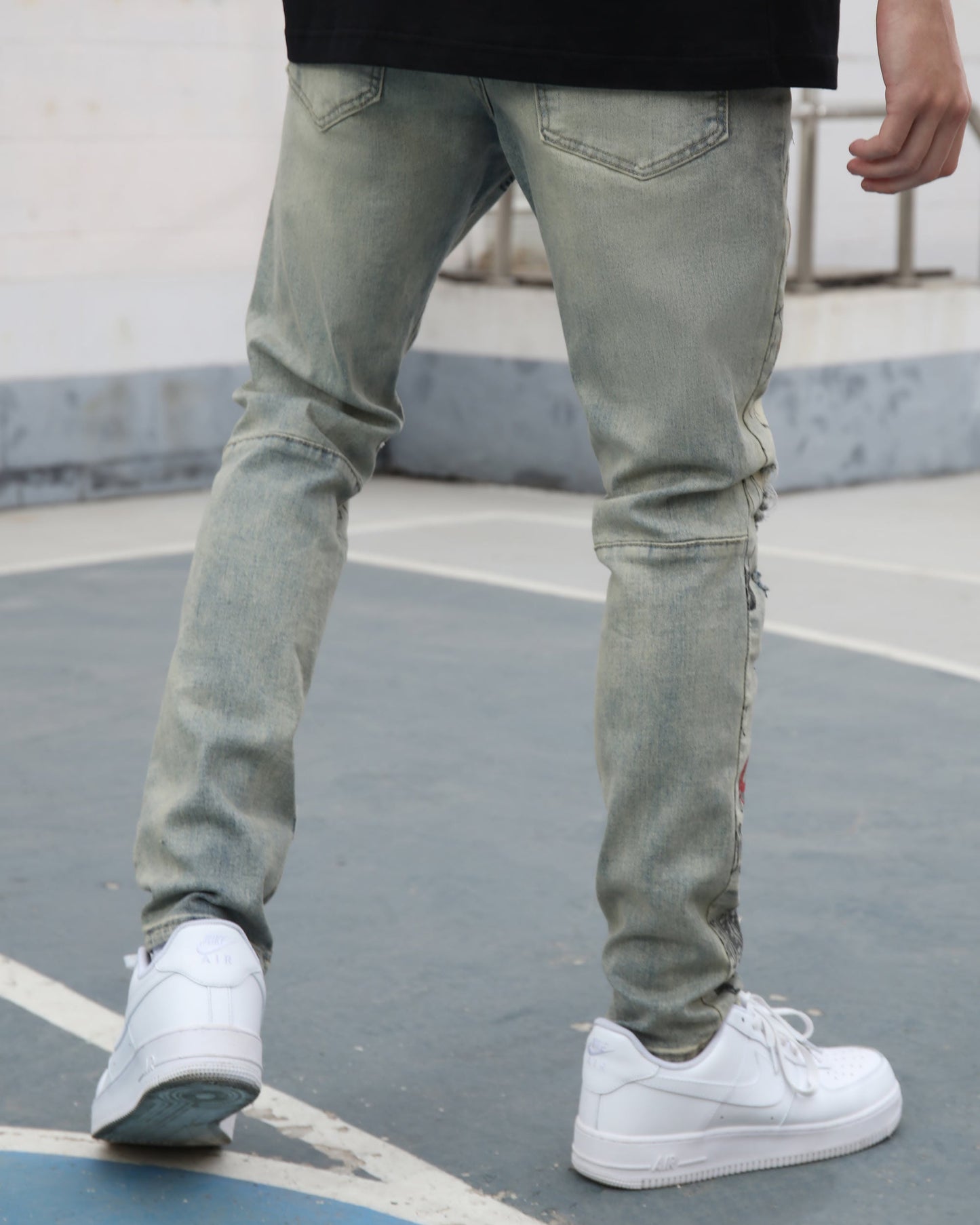 Detailing Graffiti Ripped Blue Washed Jeans - HCWP