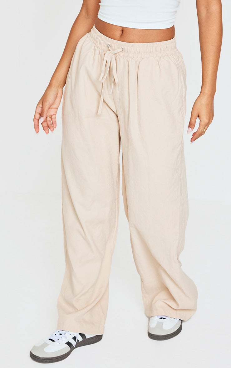 https://cdn-img.prettylittlething.com/a/5/1/f/a51f88a61c881cc28d113ae99f2c85ef262e93ec_cnf8693_2.jpg