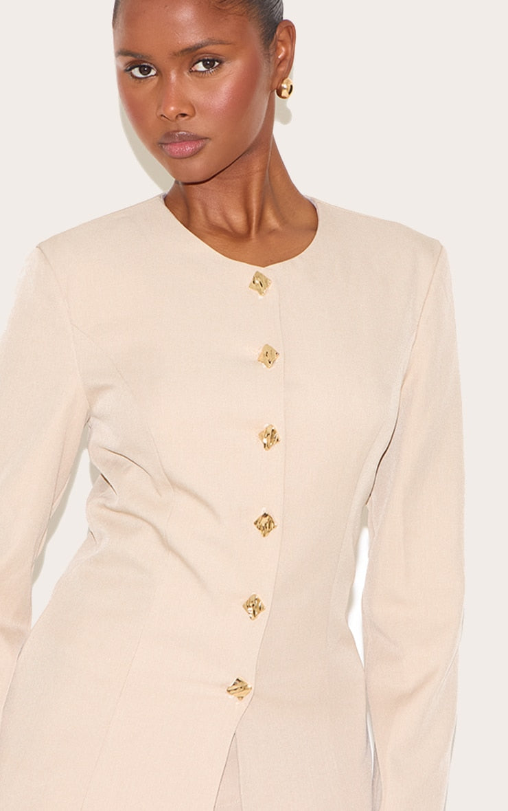 https://cdn-img.prettylittlething.com/a/b/2/d/ab2df2f6fe9188e1ad0ea9426e167a931437d449_CNM0403_4_clay_gold_trim_cinched_waist_blazer.jpg
