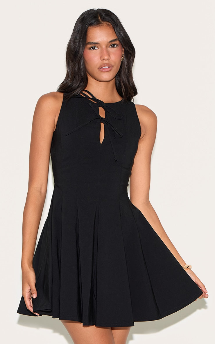 https://cdn-img.prettylittlething.com/c/3/a/3/c3a392ca6619889b8968f97cdec43064ee9ee75b_CNM7515_1_black_tie_bow_detail_shift_dress.jpg