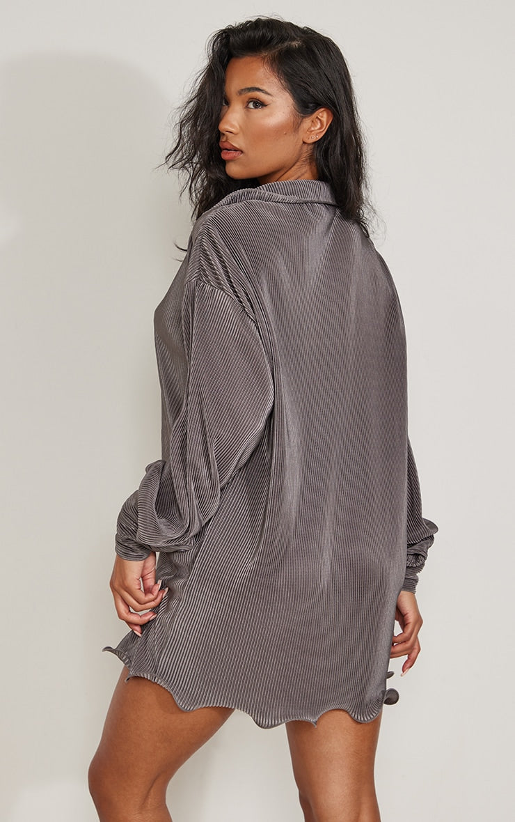 https://cdn-img.prettylittlething.com/e/6/3/e/e63e40d7e5cdc51cb7dd59a691f7899cf757ad09_cnd0033_2.jpg