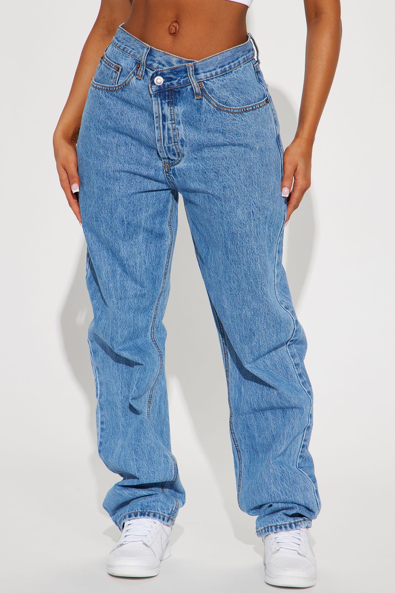 Crossover Straight Leg Jeans - Medium Wash - HCWP