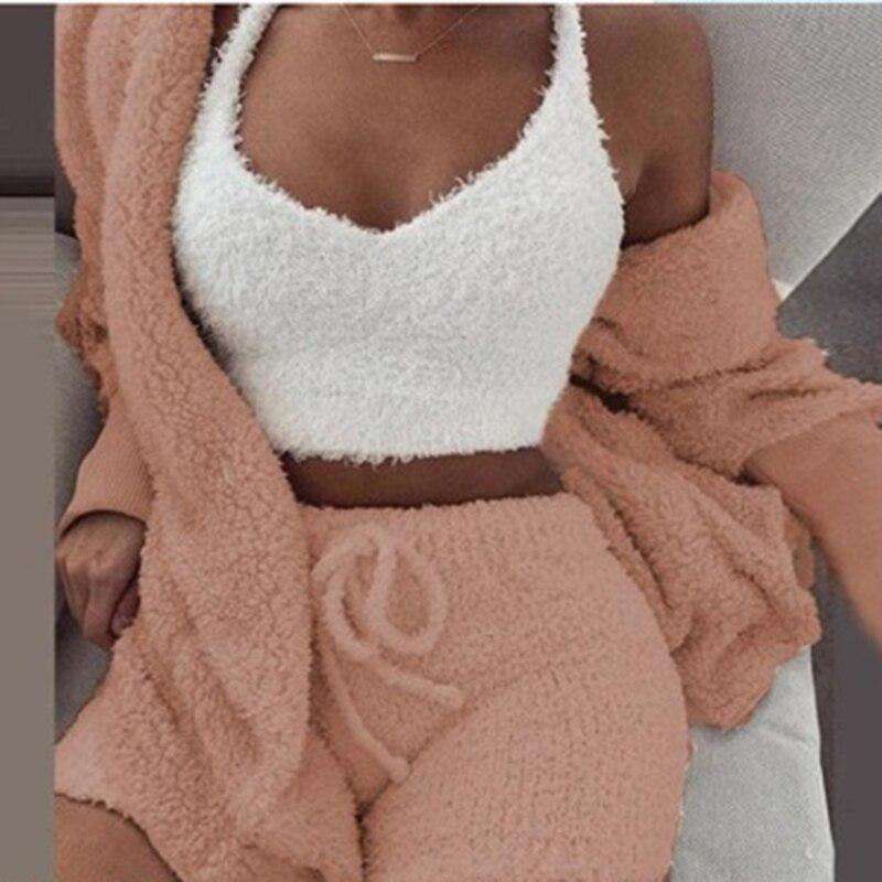 Ensemble trois pièces