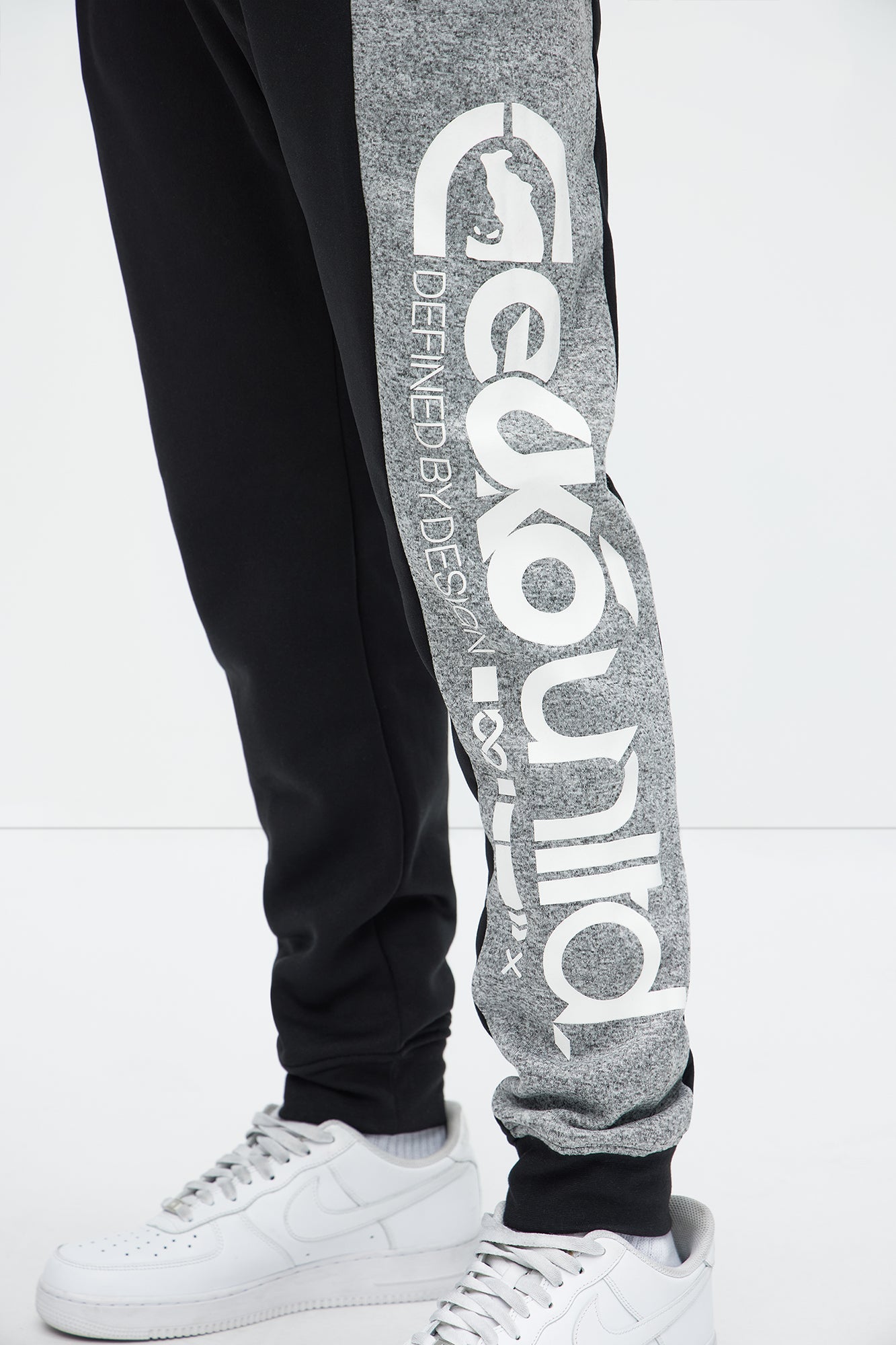 https://cdn.shopify.com/s/files/1/0293/9277/files/02-17-25_S7_40_EO34G1335_Black_CZ_DJ_11-37-49_80740_PXF.jpg?v=1740002014