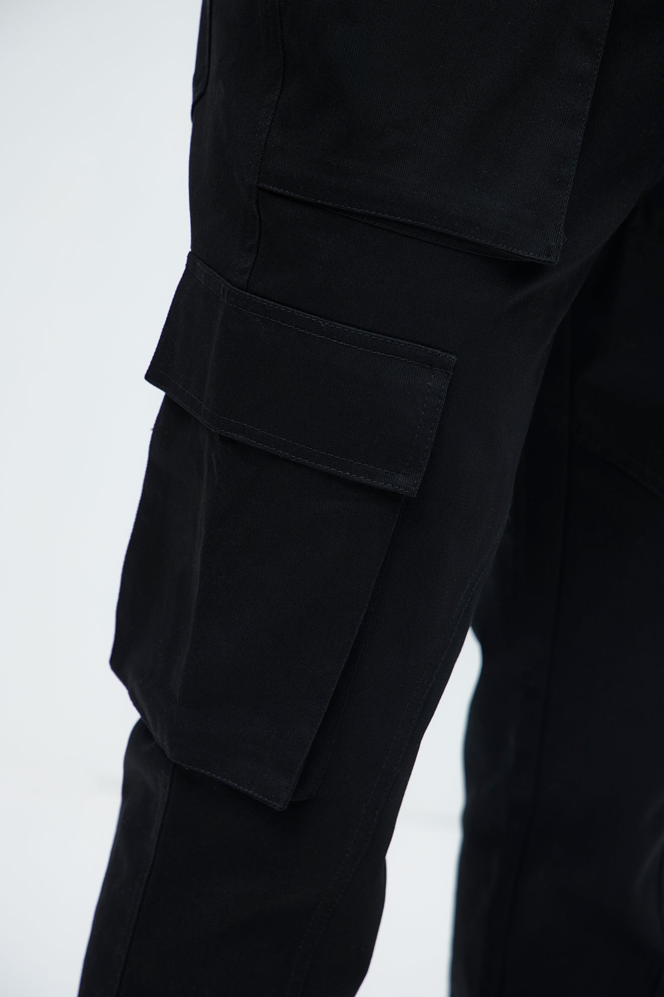 https://cdn.shopify.com/s/files/1/0293/9277/files/03-31-25_S7_86_ZDF01T510029_Black_KJ_DJ_14-42-13_102036_PXF.jpg?v=1743642781