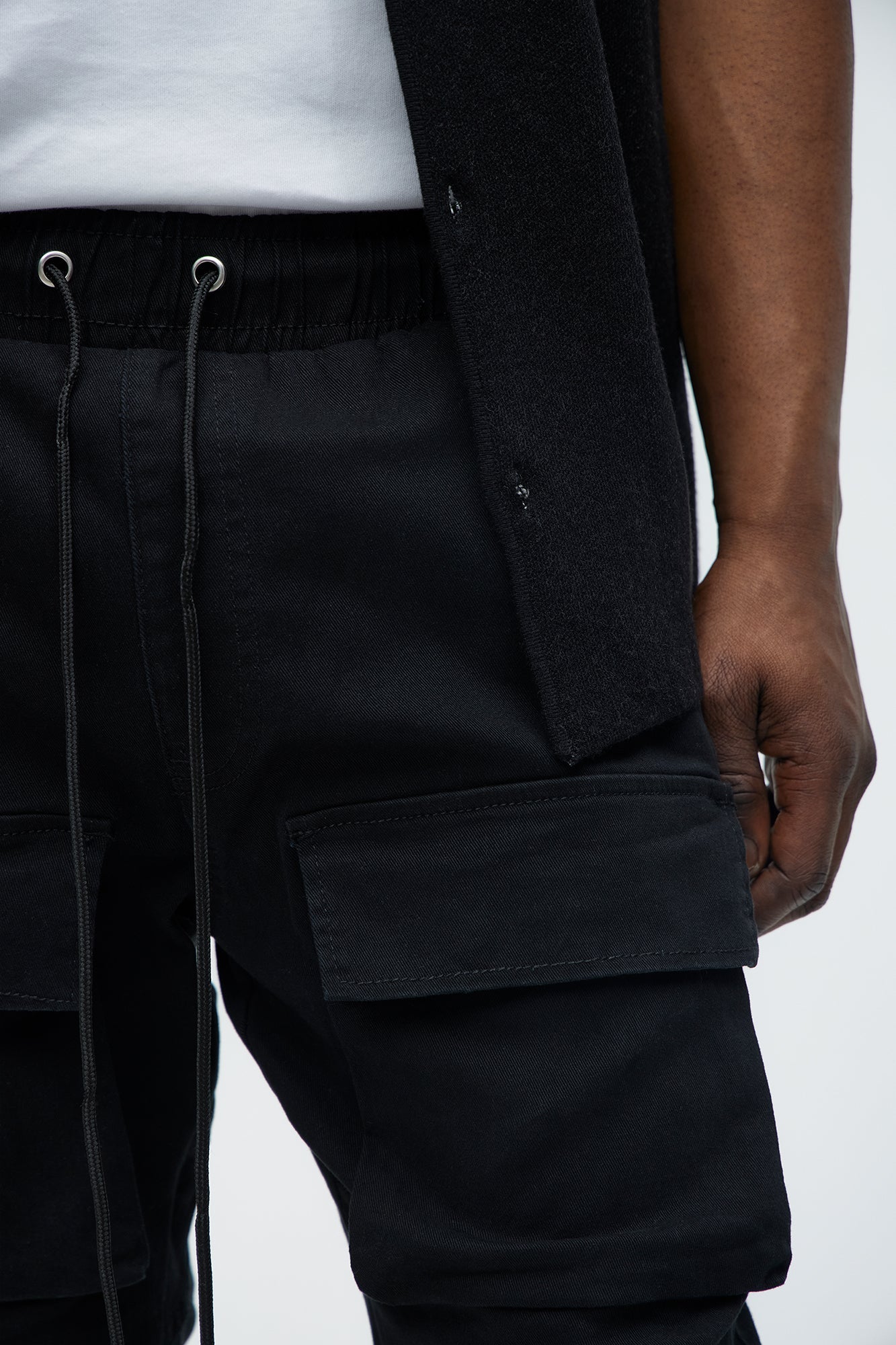 https://cdn.shopify.com/s/files/1/0293/9277/files/04-10-25_S7_14_HD22B307_Black_KF_DJ_11-56-11_106340_PXF.jpg?v=1744408950