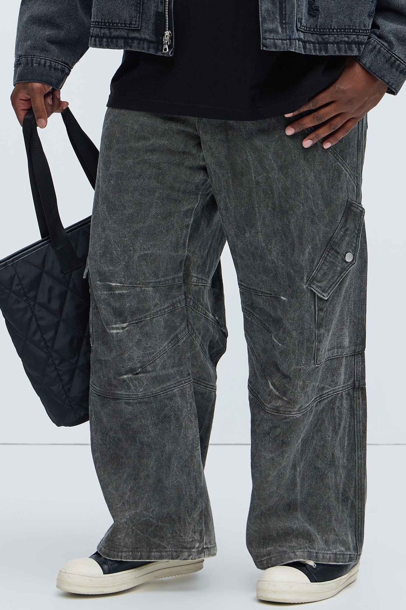 https://cdn.shopify.com/s/files/1/0293/9277/files/04-15-24_S7_24_ZDF01T420013_Grey_KF_AP_10-14-37_PLUS_70279_SG.jpg?v=1713384880