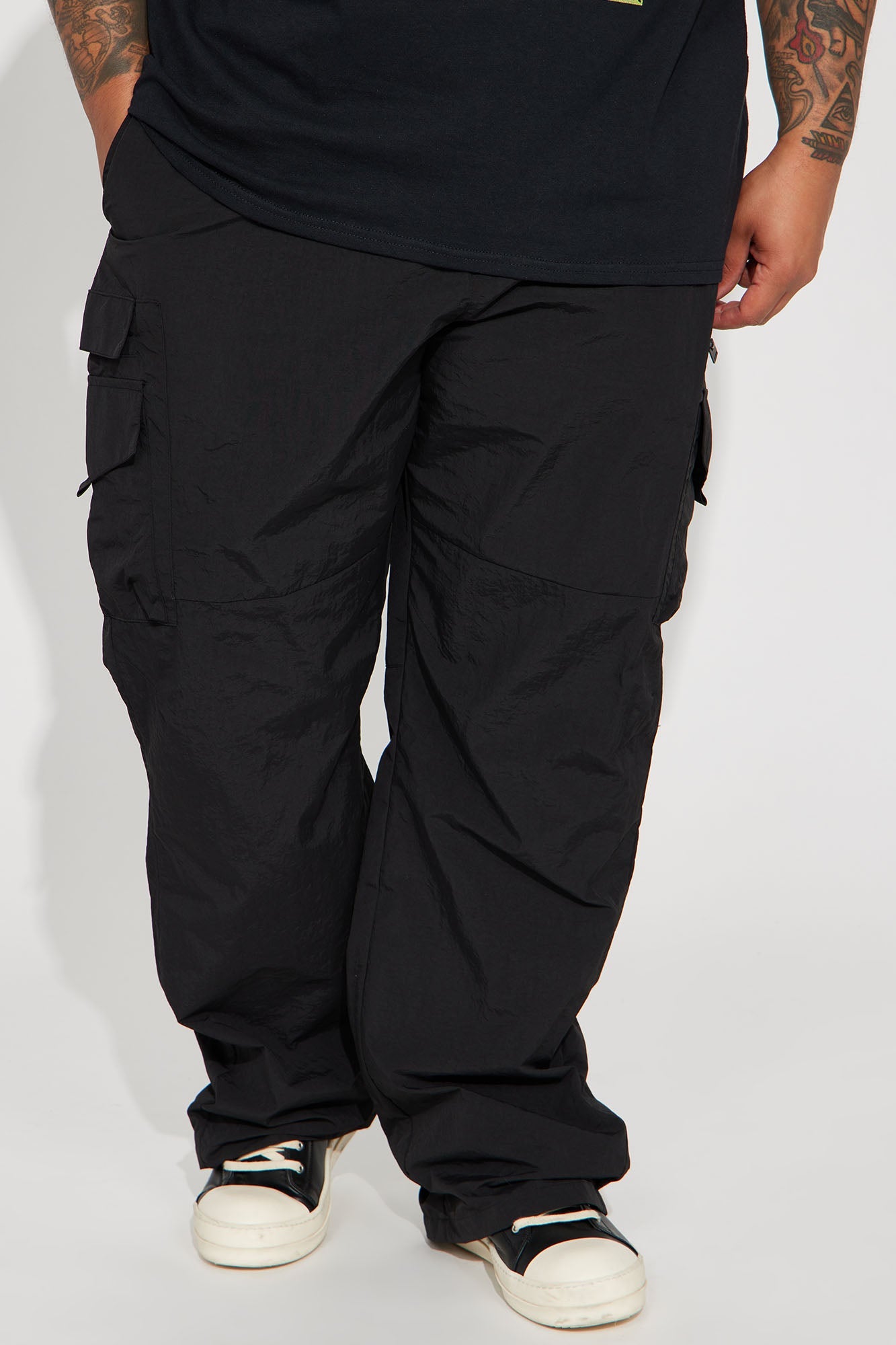 https://cdn.shopify.com/s/files/1/0293/9277/files/06-30-23Studio8_CXB_AP_11-18-25_25_TD9315_Black_7160_PLUS_DG.jpg?v=1688425708