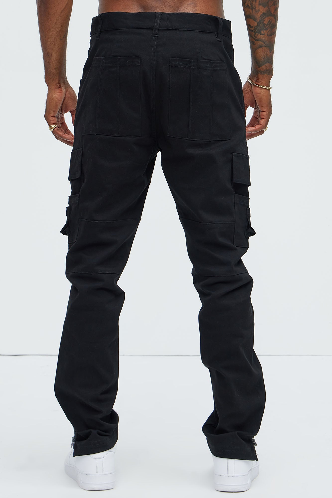 https://cdn.shopify.com/s/files/1/0293/9277/files/08-14-24_S7_42_SS24B1486_Black_CZ_DJ_11-36-51_55049_CM.jpg?v=1723758342