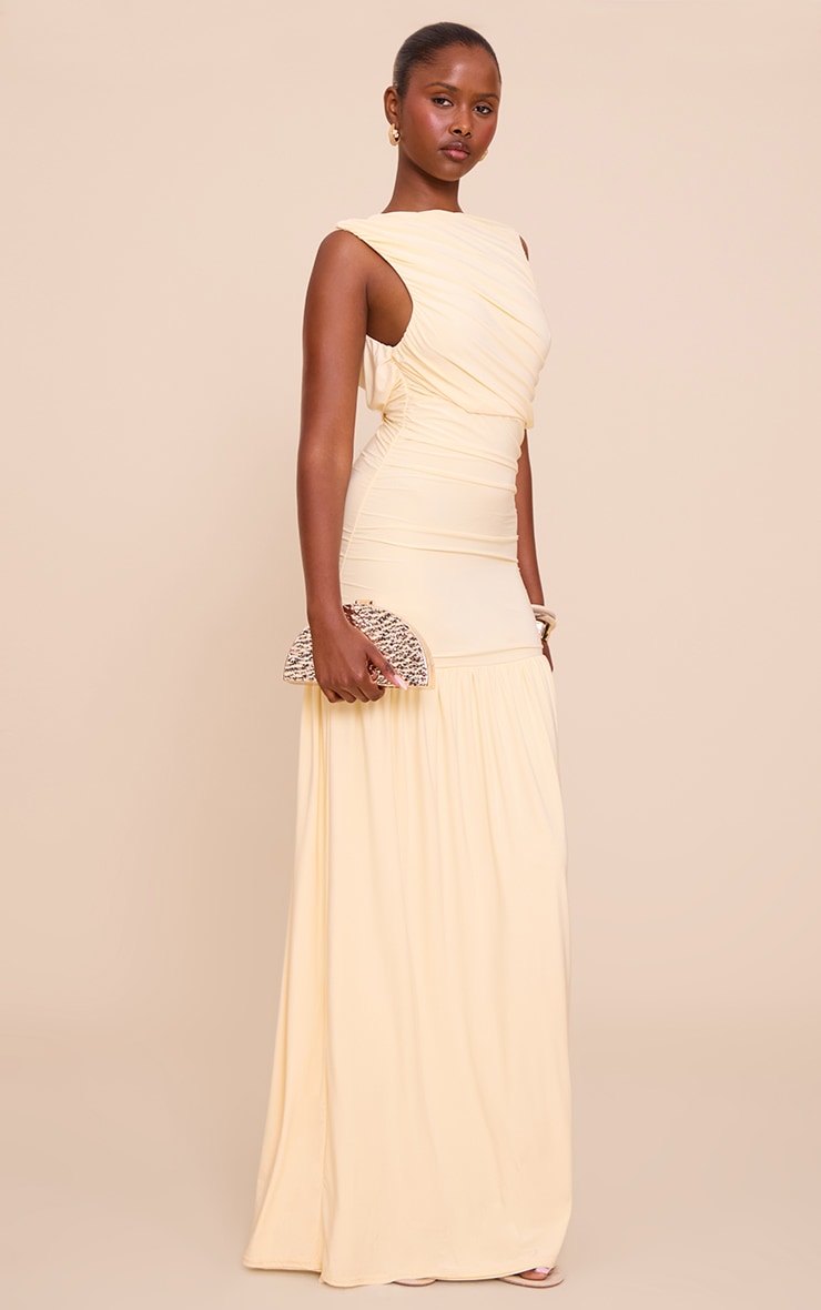https://cdn-img.prettylittlething.com/0/f/6/7/0f673ddf2d670ed0a743ffe9fe66aa8e1255cc20_CNN3742_3_lemon_boat_neck_ruched_detail_maxi_dress.jpg