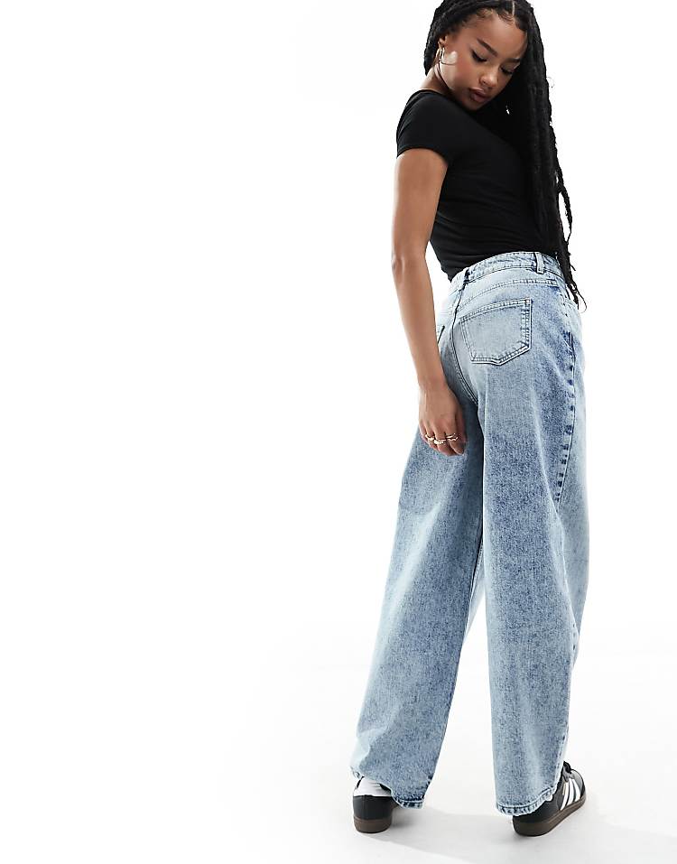 https://images.asos-media.com/products/miss-selfridge-petite-baggy-jean-in-acid-wash/205818006-4?$n_750w$&wid=750&fit=constrain