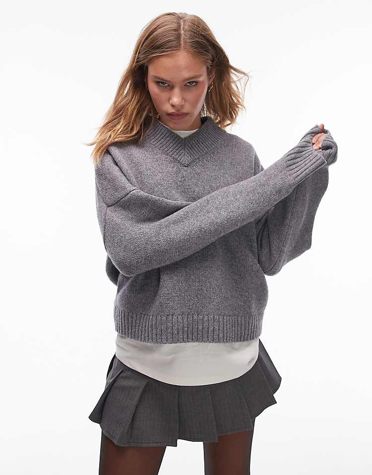 Topshop knitted premium 100% lambswool v-neck relaxed jumper in burgundy
