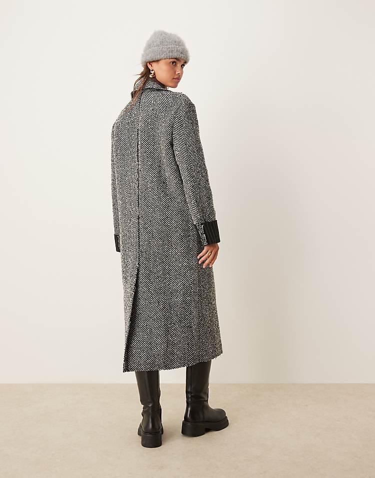 Bonded dad coat in herringbone