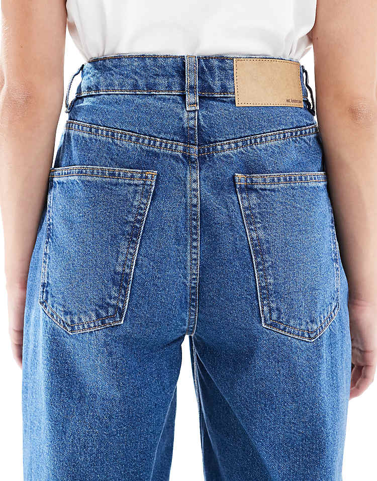 https://images.asos-media.com/products/asos-design-barrel-leg-jeans-in-mid-blue/206701968-4?$n_750w$&wid=750&fit=constrain