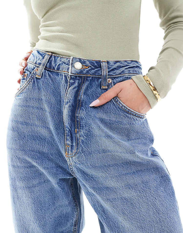 https://images.asos-media.com/products/topshop-barrel-mid-rise-jean-in-mid-blue/206920516-5?$n_750w$&wid=750&fit=constrain