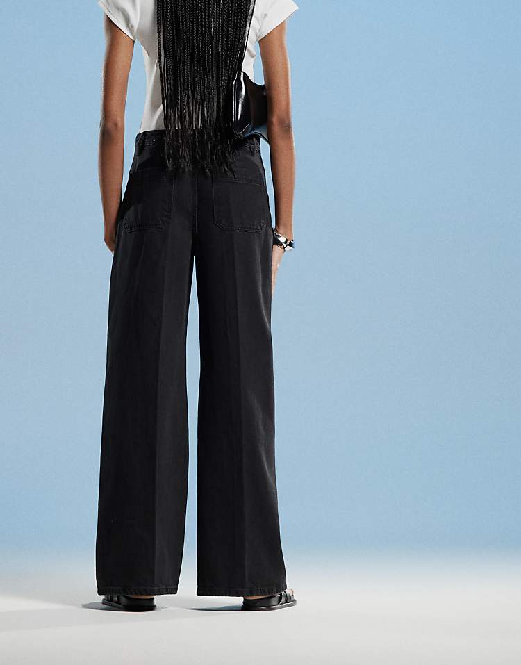https://images.asos-media.com/products/mango-gold-button-wide-leg-jean-in-black/207881376-4?$n_750w$&wid=750&fit=constrain