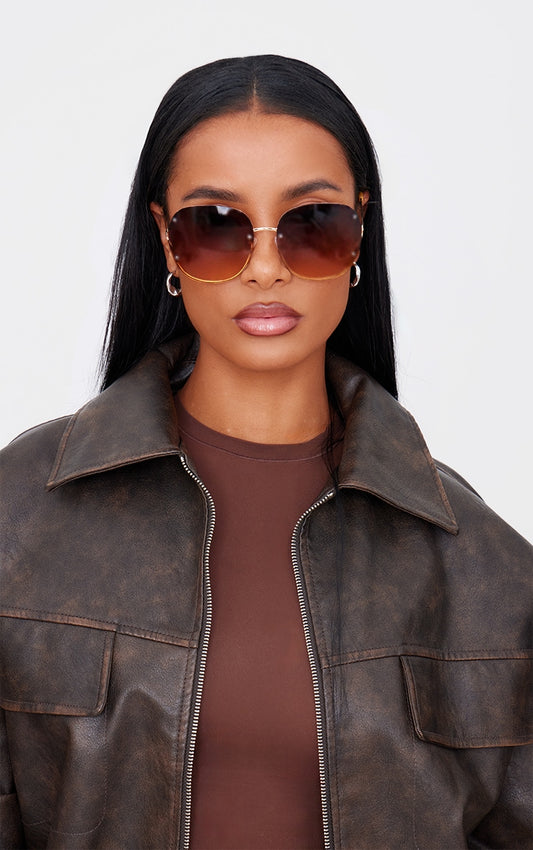 https://cdn-img.prettylittlething.com/2/c/a/9/2ca9e01ba660644dda62794355784c0023648721_cmp7921_1.jpg