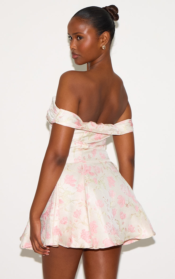 https://cdn-img.prettylittlething.com/e/c/6/7/ec672e4fde6e8ab4314a2178491855677feb05be_CNL9029_2_pink_bardot_jacquard_shift_dress.jpg