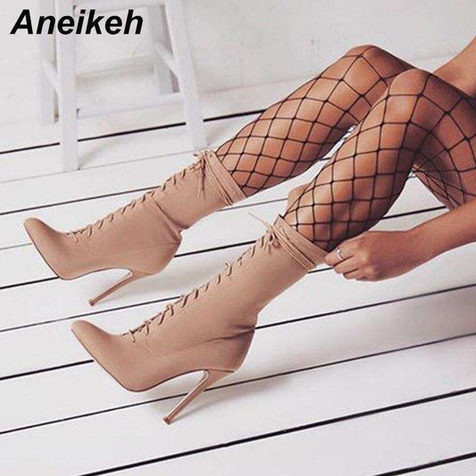 Aneikeh Stiletto