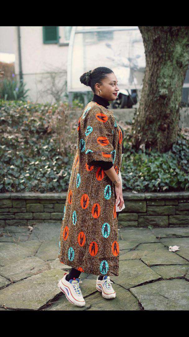 Friskyness Kimono