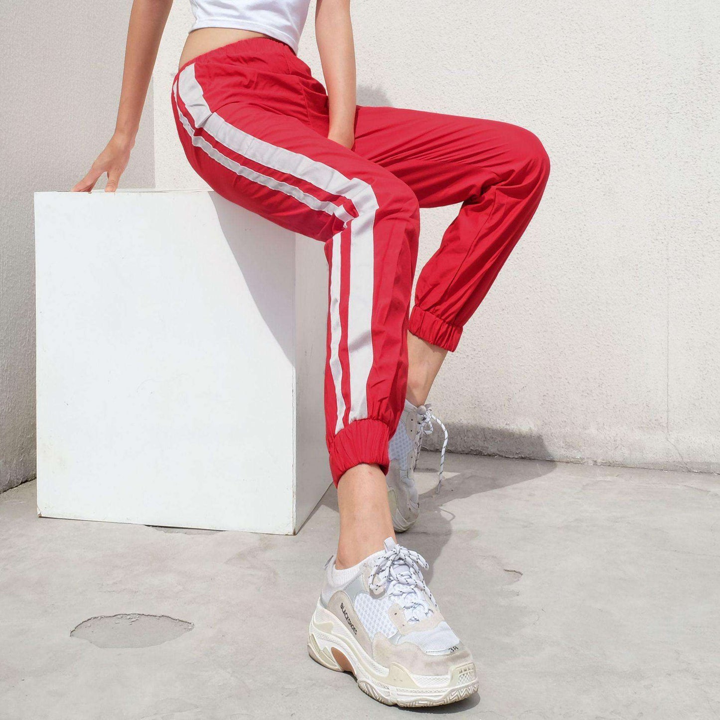Jogger Weiß rot